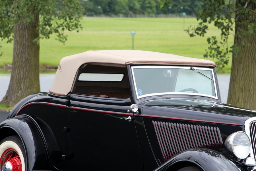 Детали экстерьера Ford V8 Deluxe Cabriolet (40/760) 1934 года  (фото 2 из 17)